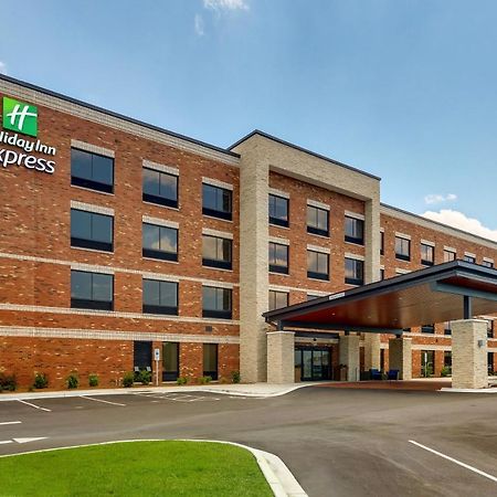 Holiday Inn Express - Wilmington - Porters Neck By Ihg Exterior photo