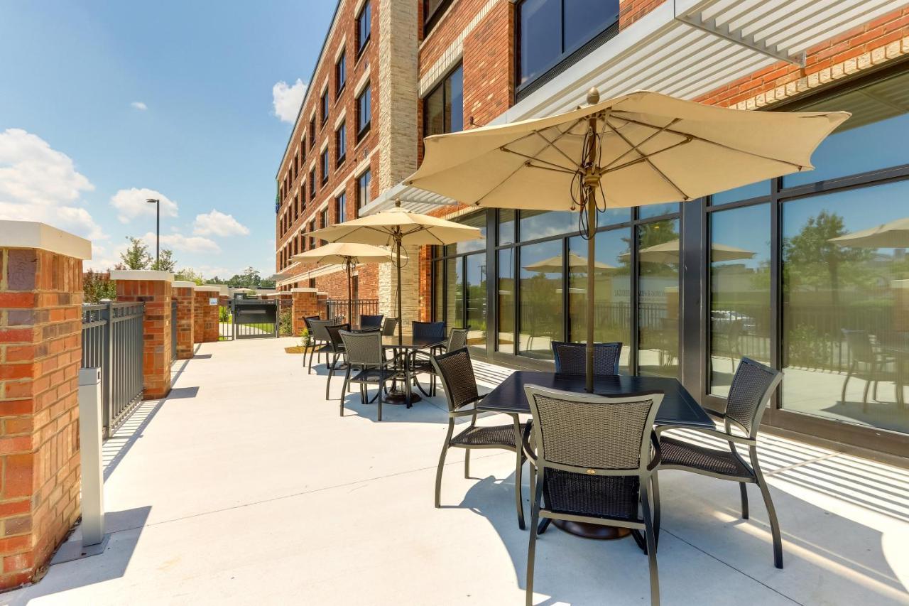 Holiday Inn Express - Wilmington - Porters Neck By Ihg Exterior photo